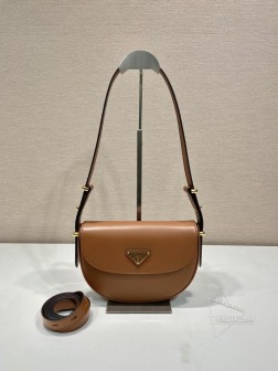 Prada 1BD365 双条肩带 小牛皮翻盖包 进口羊皮内衬 价格