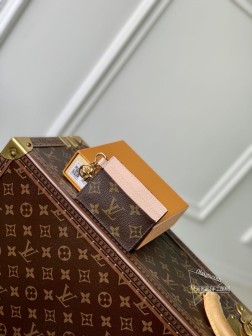 LV M82739 老花粉色 Monogram 涂层帆布 牛皮革 大号卡片夹