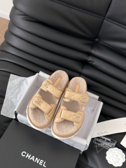 发泡大底版本 Chanel 24新款羊毛魔术贴凉鞋系列秋冬羊毛系列版本高版本 内里全羊毛 Size3 1098