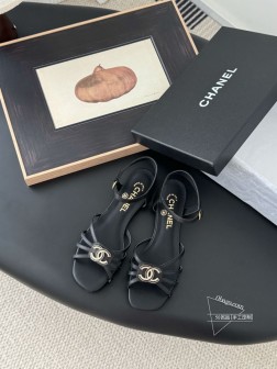 Chanel 25P早春新款高级手工坊凉鞋一如既往的高版本 经典版面 鞋面内里羊皮 真皮大底平底58 62
