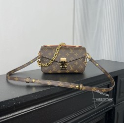 Louis Vuitton 46279 POCHETTE MéTIS EAST WEST 邮差包，三背法，调节长肩带