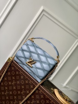 LV M22891 GO 14 中号手袋,烟熏蓝羊皮革,扭锁设计
