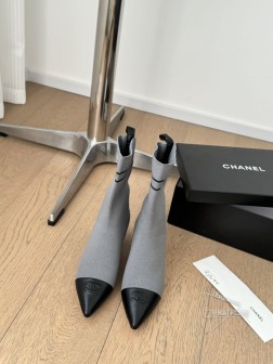 Chanel 24K新款袜子靴!这个袜靴真的一眼好看穿上一整个大长腿款式不会过时的那种!鞋面飞织面料 1026
