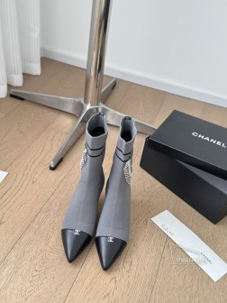 Chanel 24K新款袜子靴!这个袜靴真的一眼好看穿上一整个大长腿款式不会过时的那种!鞋面飞织面料 848