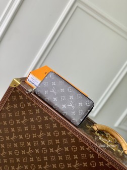 LV M63095 Blush Monogram牛皮拉链包,丝印褪色Monogram图案