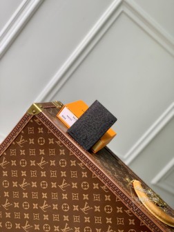 LV M30183十字纹卡包 万用钱包 Louis Vuitton 真皮
