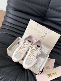 GGDB 小脏鞋新色出货啦!新款来袭 个性涂鸦,好看又百搭,细节拉满~今年最新版面 官网专柜限定款 1211