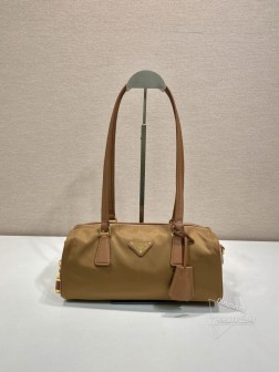 Prada普拉达 新品锁头包 1BB127尼龙布手袋 进口尼龙面料和小牛皮材质 代购