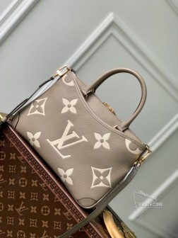 LV M46585 Trianon 小号手袋 Monogram Empreinte 粒面皮革 Mo尺寸