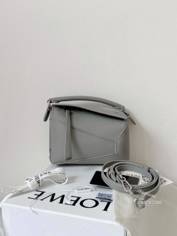 LOEWE Puzzle Edge Mini 18cm 灰色 编号:XXXXXX