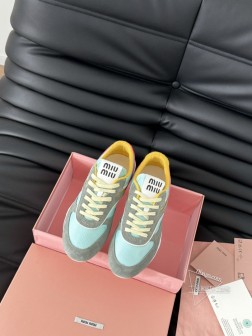 MiuMiu2025新款德训鞋 谬谬家开春爆款,可可爱爱,不能不分享~鞋面羊京,内里羊皮,原版大底。 866