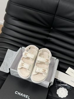 发泡大底版本 Chanel 24新款羊毛魔术贴凉鞋系列秋冬羊毛系列版本高版本 内里全羊毛 Size3 1171