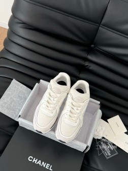 Chanel 25C新色运动鞋复古感拉满,皮面拼毛巾布,柔软透气。高品质原版亮光大底 Size35 467