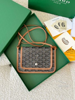 Piumet GOYARD 黑棕信封包 小包 轻便高仿材质