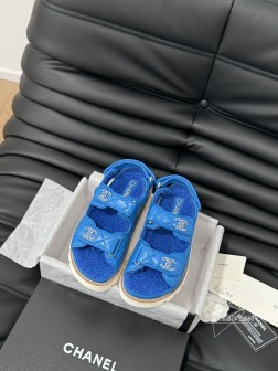 发泡大底版本 Chanel 24新款羊毛魔术贴凉鞋系列秋冬羊毛系列版本高版本 内里全羊毛 Size3 1177