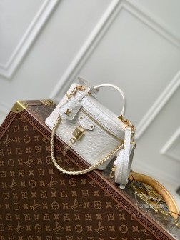 LV N85911 鸵鸟纹化妆链包,白色,精致修长,附编织链及皮革肩带