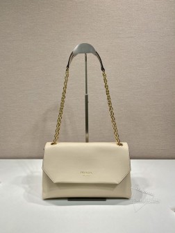 Prada普拉达 1BD371 女款小号包 小牛皮/小羊皮 一比一