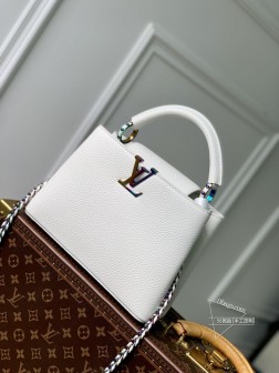 LV M22055 Capucines BB小号手袋 白色全皮那英款