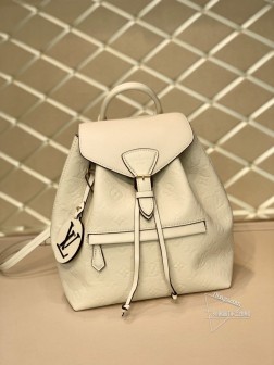 LV M45397 Montsouris 双肩包 1994年问世 Monogram Empreinte材质