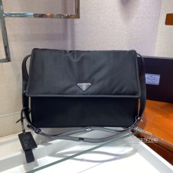 Prada普拉达 斜挎包大号 Nylon材质 鳄鱼纹皮革肩带 高仿 图片