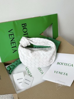 BV Jodie Mini 銀色圓形改版包 ZP 设计