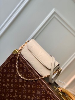 LV M82210 白色 Wallet on Chain Ivy 手袋 Monogram Empreinte 粒面皮革