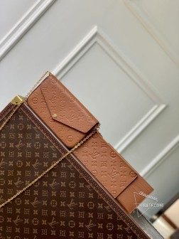 LV M12754 POChette Felicie 手袋 棕色 压花皮革