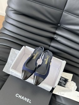 Chanel 24K走秀款玛丽珍单鞋简约又不失甜美俏皮!鞋头经典拼色简约易搭,搭配一字带更加跟脚。内 1344