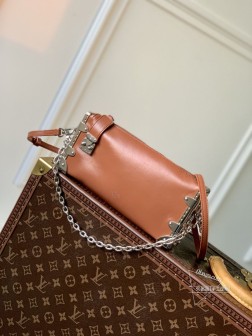 LV M25445 Slim Trunk 手袋 牛皮革 棕色 铆钉边框 金属锁
