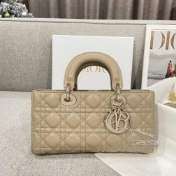 DIOR D-JOY 26CM 羊皮杏经典羊皮藤格纹杏色知性又温柔，时髦又百搭～尺寸：2613.55