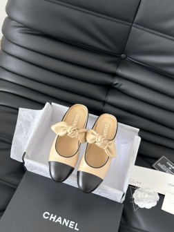 Chanel 25C早春玛丽珍单鞋系列这一季的鞋子都很棒耶!纯黑色玛丽珍上脚很舒服鞋面皮质也很软,不 825