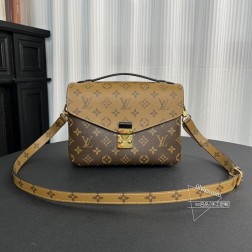 LV 40780 44875 POCHETTE MéTIS 经典邮差包 复古设计 尺寸24×18×10