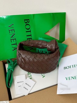 BV Jodie Mini 黑棕 改版 圆形包 ZP 价格调整