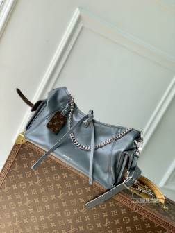 LV M12579 CarryAll Cargo 小号手袋 柔滑羊皮革 2024秋冬