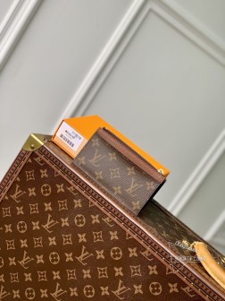 LV M64038 老花 COIN卡夹 黑色Taiga皮革顶级复刻