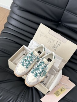 GGDB 小脏鞋新色出货啦!新款来袭 个性涂鸦,好看又百搭,细节拉满~今年最新版面 官网专柜限定款 1212