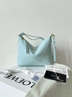 LOEWE Puzzle Fold Pouch 小包 冰川蓝 顶级复刻