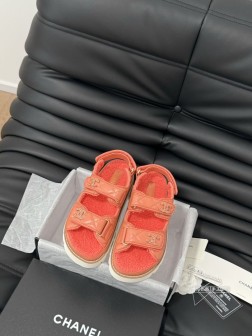 发泡大底版本 Chanel 24新款羊毛魔术贴凉鞋系列秋冬羊毛系列版本高版本 内里全羊毛 Size3 1172