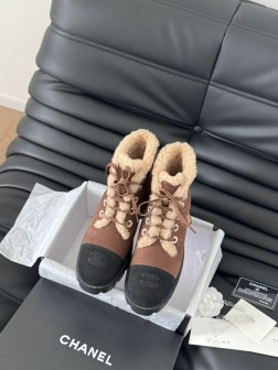 Chanel 24K新款雪地靴 秋冬暖心推荐 高品质认准我家实拍 穿腻了毫无特色的ugg 不妨来买这 1068