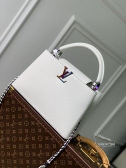 LV M22055 Capucines 中号手袋 白色全皮 适用那英款
