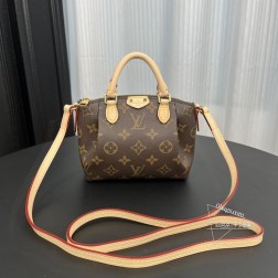 Louis Vuitton 61253 经典 nano 小巧精致包，容量大