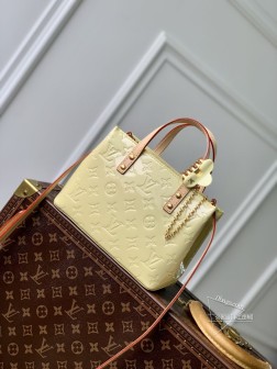 LV M24144 Reade小号手袋 Monogram Vernis皮革 牛皮手柄肩带