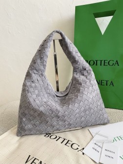 BV hop 小号 麂皮包 浅灰色 反绒双色效果