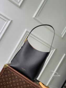 LV M25352 黑色 Low Key Hobo 小号手袋 光滑牛皮革