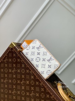 LV M83456 航海系列 白色帆布 Monogram提花面料 皮革装饰