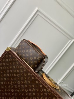 LV M11750 盥洗袋 Monogram 涂层帆布 2 compartments 双A货