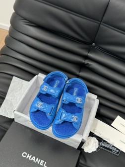 发泡大底版本 Chanel 24新款羊毛魔术贴凉鞋系列秋冬羊毛系列版本高版本 内里全羊毛 Size3 1165