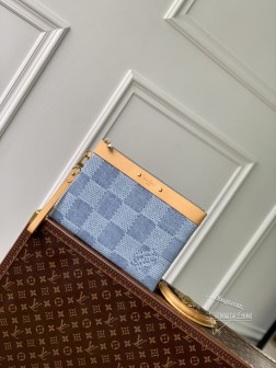 LV M82313 Pochette to Go 深蓝色Deboss牛仔复古风格