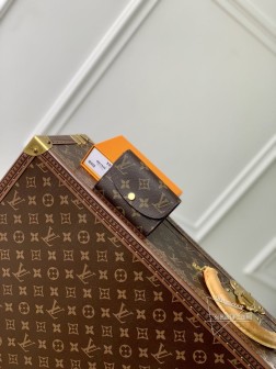 LV M41939 金扣紫红零钱包 多彩信封式 高仿